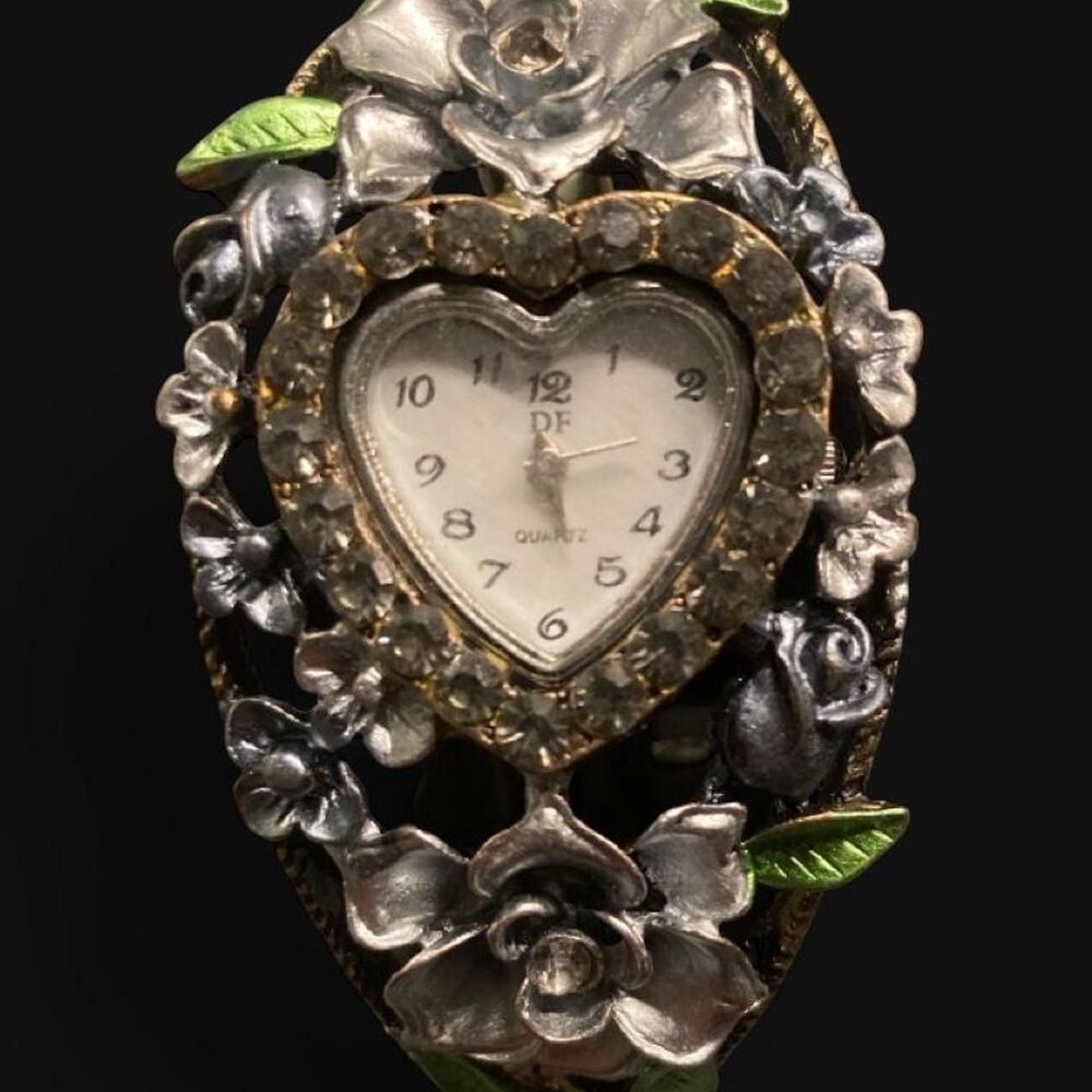 Daisy-fuentes Women's Silver and Grey Watch